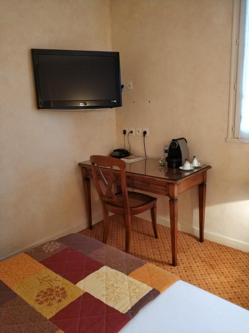 Logis Hotel Calisola Besancon - Soiree Etape Chalezeule المظهر الخارجي الصورة