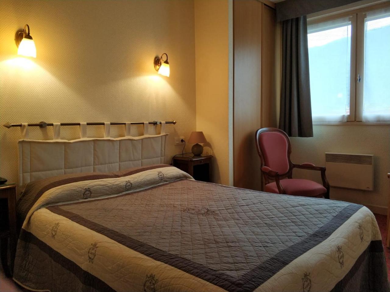 Logis Hotel Calisola Besancon - Soiree Etape Chalezeule المظهر الخارجي الصورة