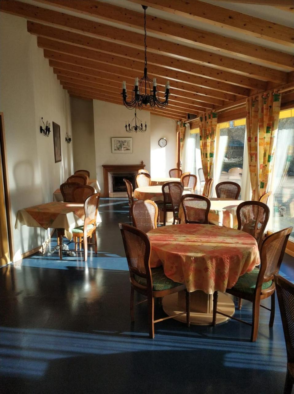 Logis Hotel Calisola Besancon - Soiree Etape Chalezeule المظهر الخارجي الصورة